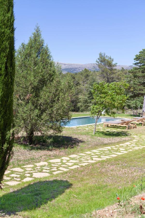 Отель Domaine De La Xavoliere Saint-Cezaire-sur-Siagne Экстерьер фото